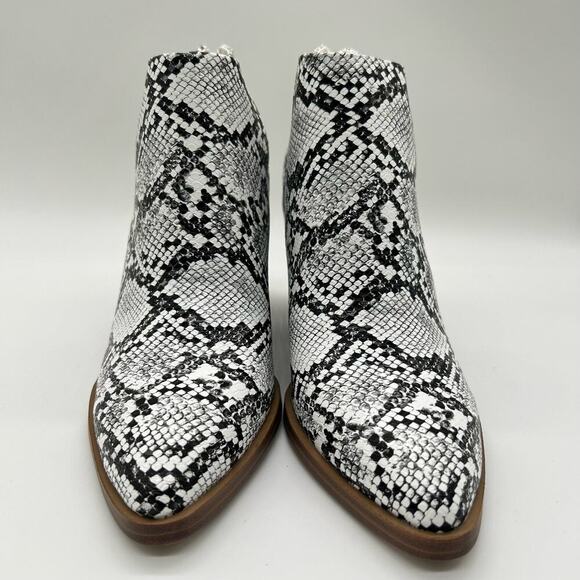 Mysoft Boots Womens 8 Black White Slip on‎ Cutout Mid Heel Booties Western NEW - Picture 4 of 9